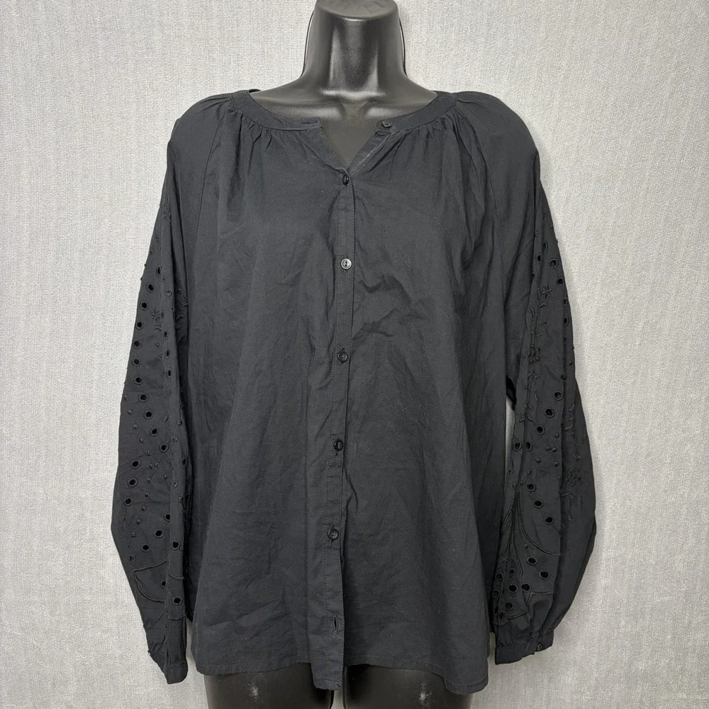 New Old Navy Women's Black Long Sleeve Eyelet Puff Sleeve Button Blouse Basic